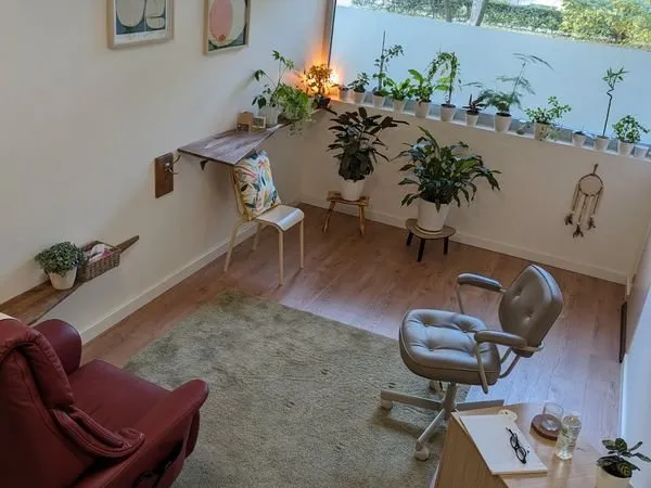 🌿 Cabinet 19m² refait à neuf - Métro Rangueil - Idéal Consultation, Massage, Bien-être & Soins