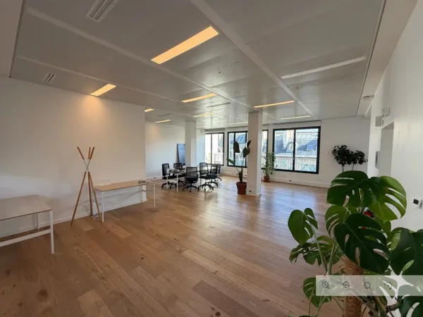Loue bureaux - 180m²