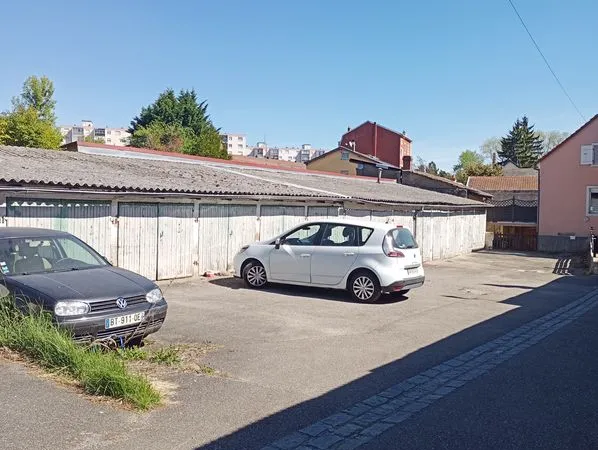 Ensemble de 14 garages - Mulhouse (68) - 225m²