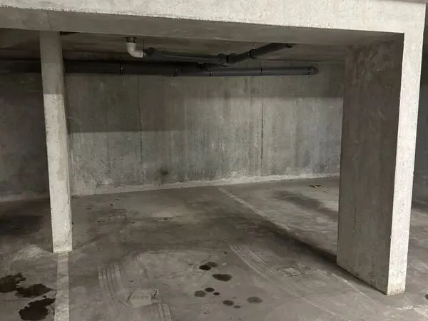 Place parking a vendre 11500 euros 15 min aeroport geneve