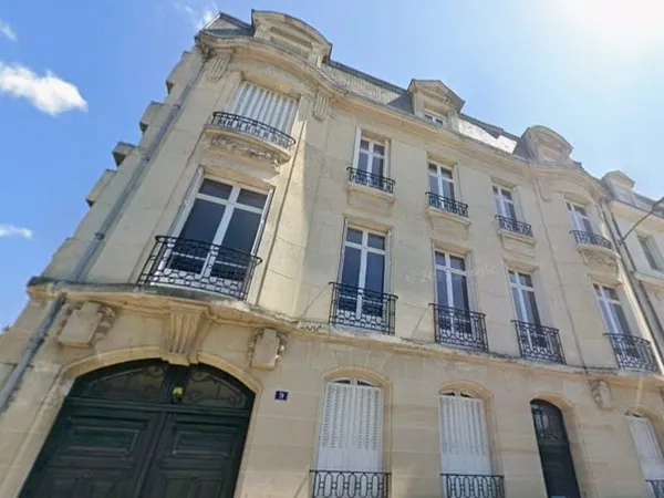 SECTEUR CATHEDRALE CENTRE VILLE - REIMS.- IMMEUBLE BOURGEOIS
