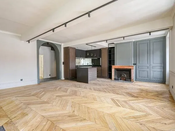 Appartement 3 pièces 101 m²