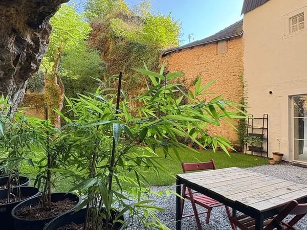 Maison 2 pièces 104 m²
