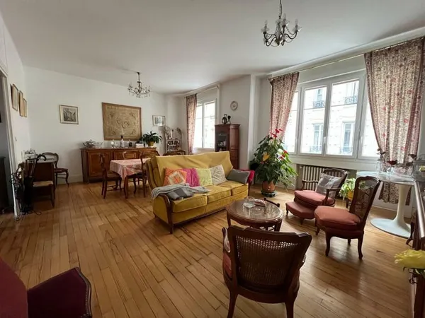 Appartement 3 pièces 77 m²