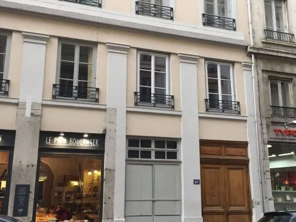Appartement 3 pièces 159 m²