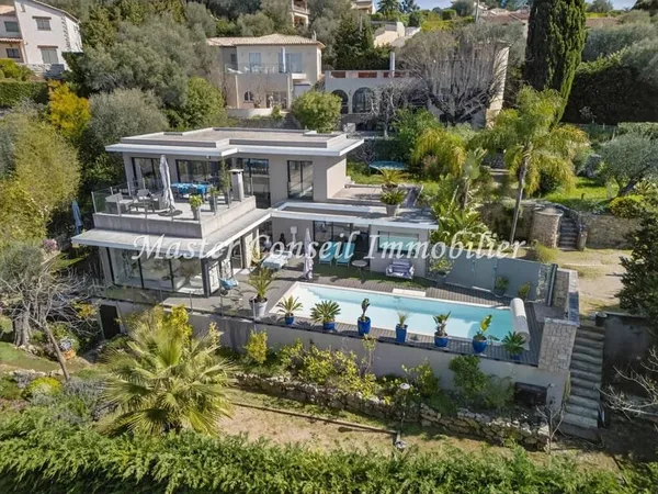 Maison Contemporaine Récente de 169M² Vue dégagée Mer et Esterel