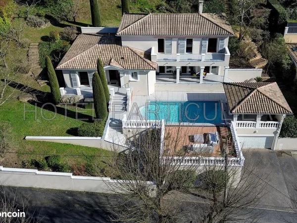 Saint-Didier-au-Mont-d'Or Centre, maison de 180m² sur terrain de 1313m², au calme absolu