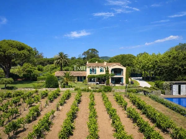 Bastide de charme à louer - Saint-Tropez - Avec tennis, pied des plages de Pampelonne