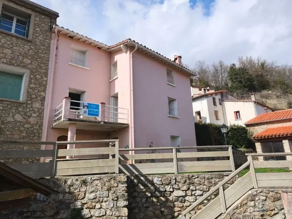 Maison de village 3 faces avec jardin vue dégagée - Montferrer (66)