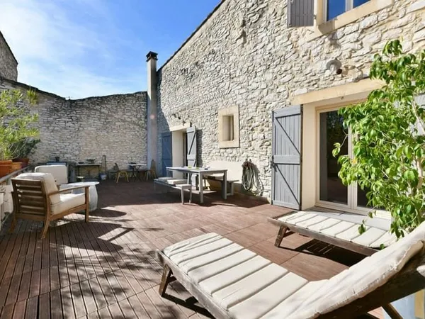 Maison de Village avec Jardin - Proche Pont du Gard