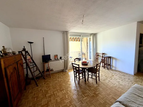 Appartement Marseille 3 pièce(s) 63.4 m2 Balcon Cave