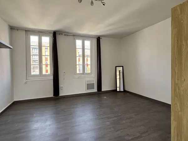 Studio 1 pièce 40 m²
