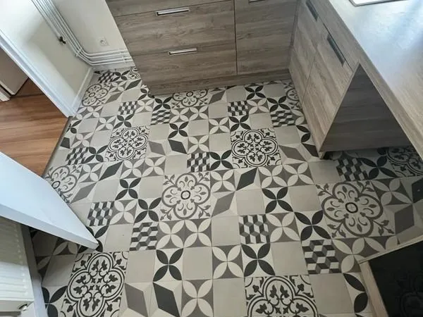 Appartement 3 pièces F3 de 85 m2 au 3 ème étage avec ascenseur, hyper centre de Soissons