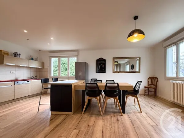 Maison 7 pièces 126 m²