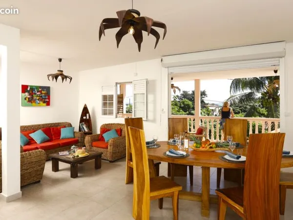 Haut de Villa F4 meublé à 100m de la plage et ds commerces