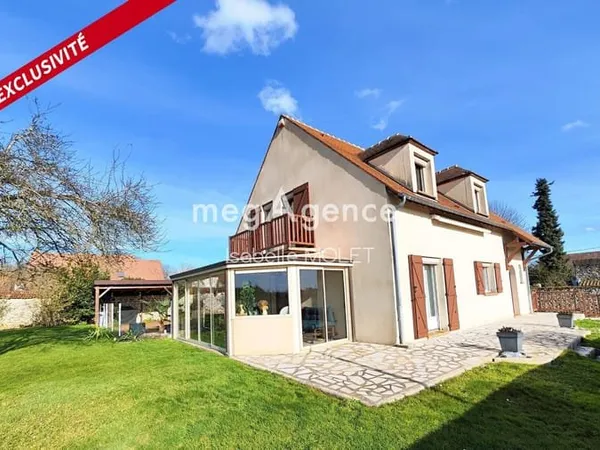 Maison 7 pièces indépendante, entretenue avec soin
