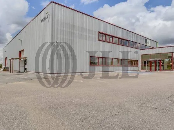 Local d'activité 1500 m²