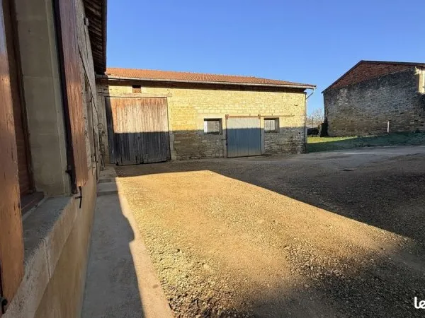 Location ancienne ferme Nord haute marne, 15 km Saint Dizier et lac du Der,