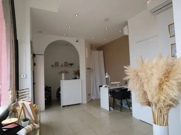 Fonds de commerce 2 pièces 70 m²