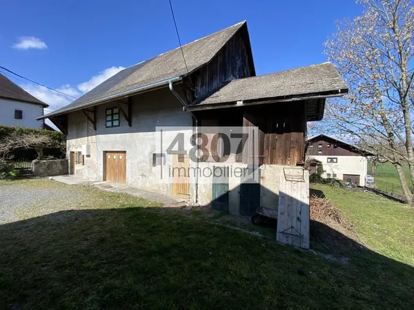 Amancy - Ancien corps de ferme a rénover