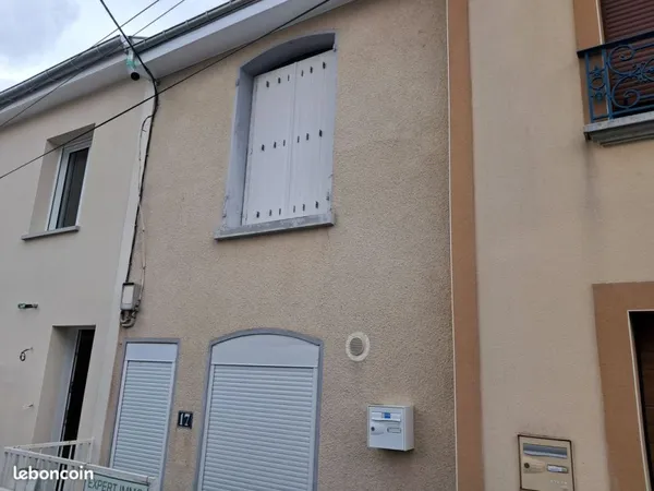 Charleville : Maison avec jardin