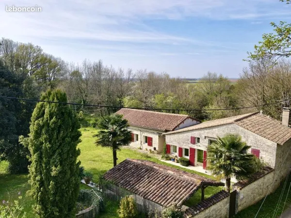 Propriété 5 pièces 104 m²