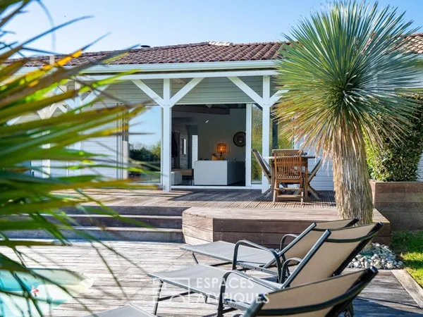 Villa de plain pied avec piscine aux portes de Nantes