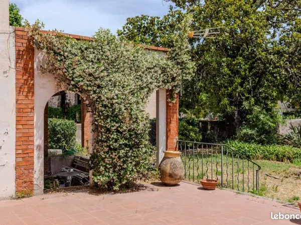 Maison de ville 12 pièces 389 m²