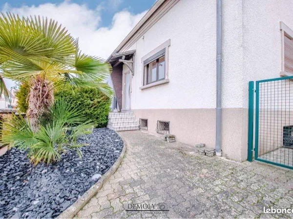 Maison 79m2, 2chambres, garage et jardin