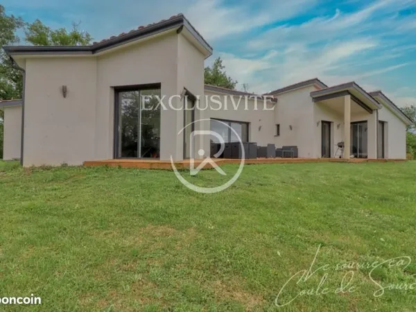 Villa 7 pièces 147 m²