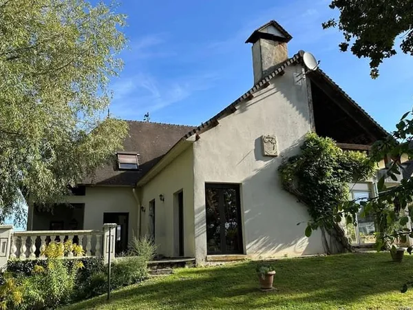 Maison 6 pièces 220 m²