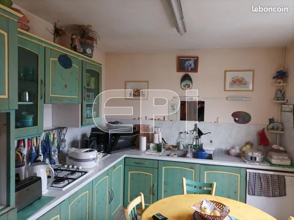 Maison 9 pièces 282 m²