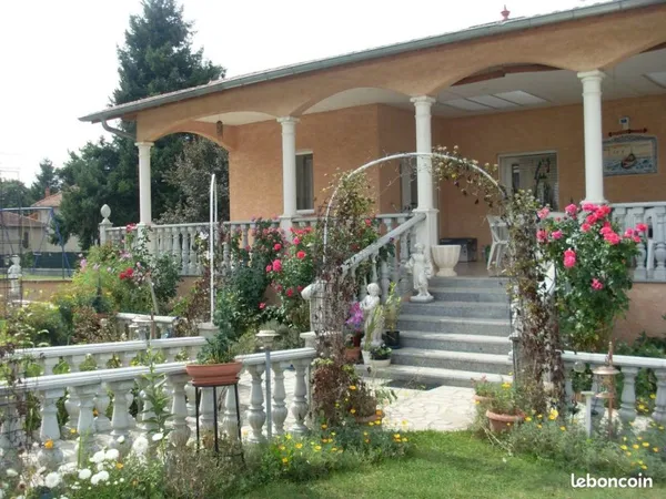 Maison individuelle 234 m2