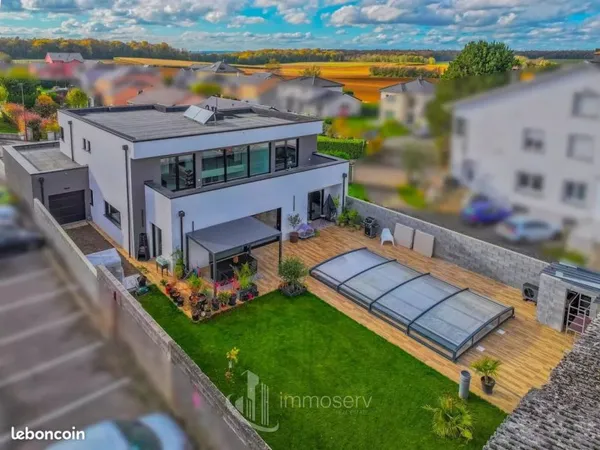 Villa 7 pièces 260 m²