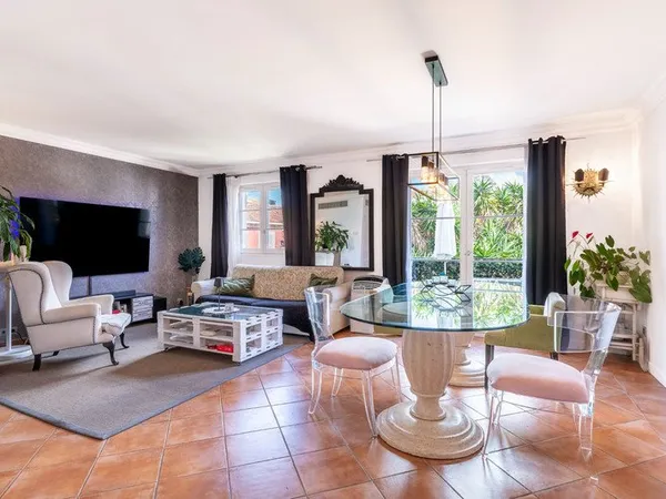 Appartement 2 pièces 100 m²