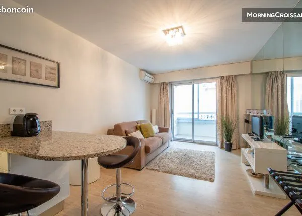 Studio 1 pièce 28 m²