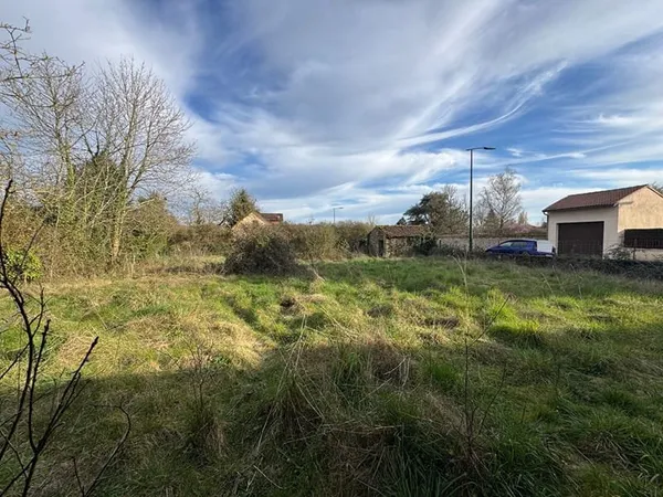 Terrain Le Dorat 672 m2