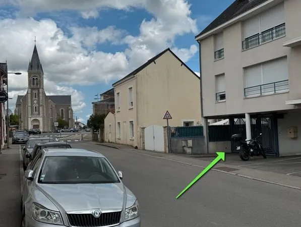 Place de parking sécurisée - résidence fermée - Thouaré-sur-Loire centre (44470)