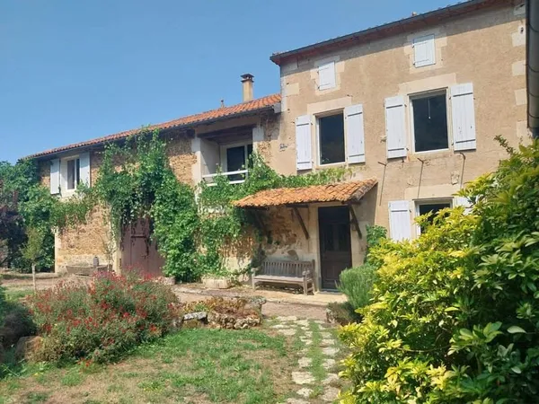 Maison de Campagne Impressionnante, 187m2hab Appartement d'env.88m2hab 3 petits étangs avec source P