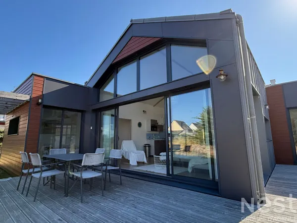 QUIBERON - Maison d'architecte de plain-pied de 2021 avec 3 chambres à vendre