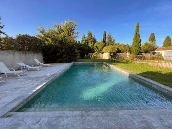 Maison 6 pièces 246 m²