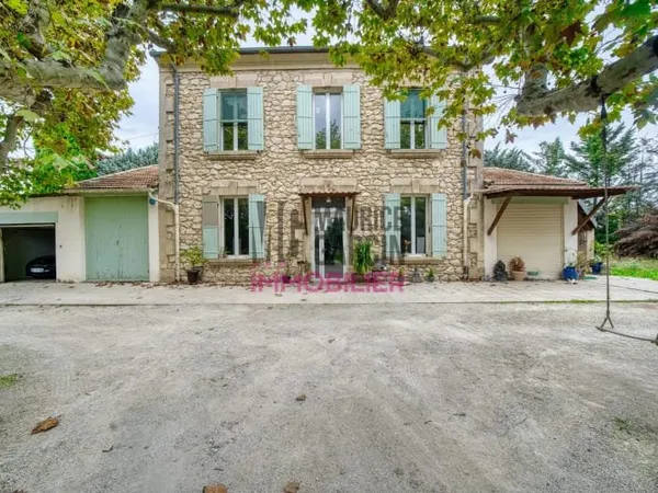 Maison 7 pièces 180 m²