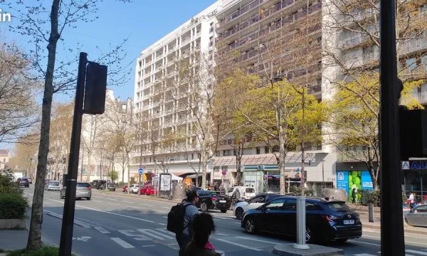 Local Commercial A LOUER 80 m2 Avenue du Général Leclerc Paris 14e Loyer 3000€ HT/HC Emplacement n°1