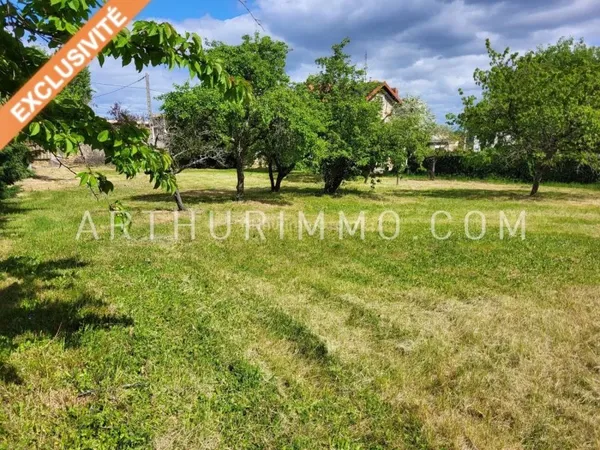 Terrain 635 m²