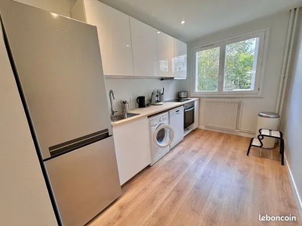 Appartement 1 pièce 98 m²