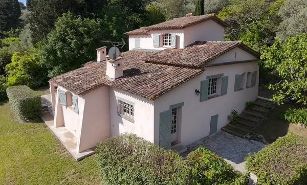 GRASSE SAINT FRANCOIS VILLA 150 M2
