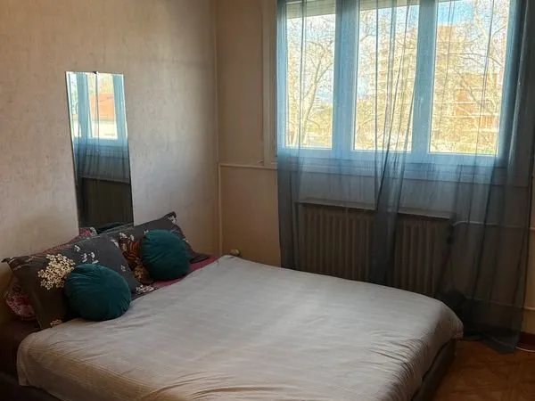 Sous location chambre parilly 580 euros
