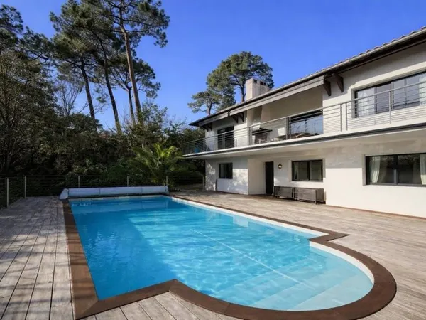 Maison de luxe 7 pièces 158 m²