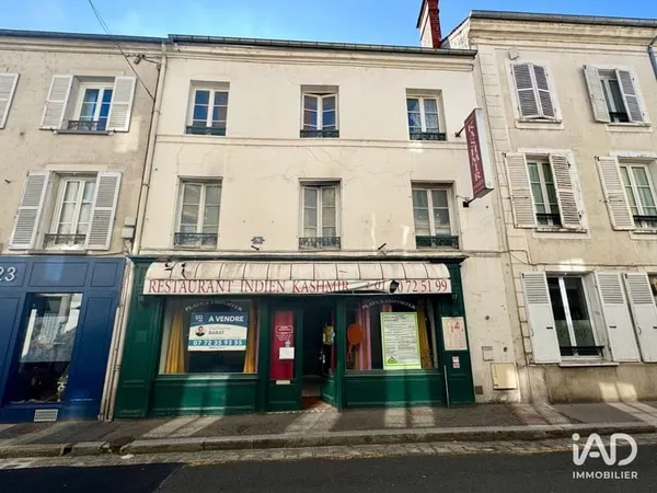 Immeuble commercial 2 pièces 140 m²
