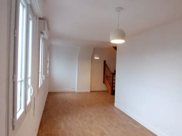 APPARTEMENT T2 BIS - BORDEAUX - QUARTIER CHARTRONS